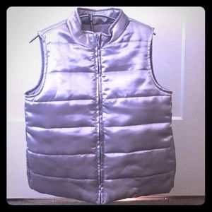 💨NEW PRICE💨GYMBOREE GIRLS SILVER PUFFY VEST